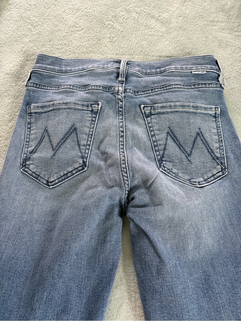 MOTHER midrise Dazzle ankle 
We the Animals 
Size 26 - Picture 6 of 7